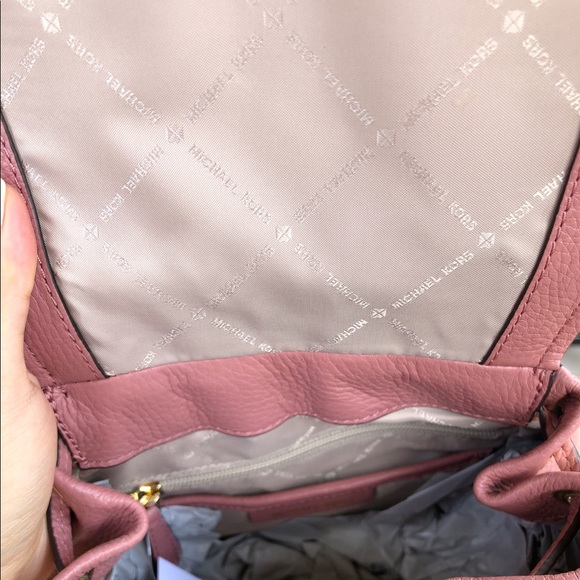 Gaby’sBags👜💕- Michael Kors Leather Backpack Pink - Picture 8 of 8